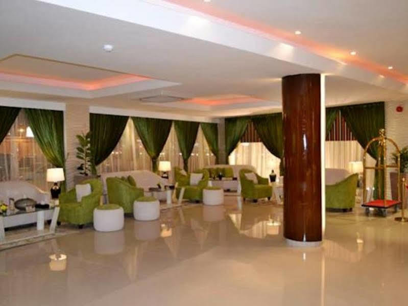 Sama Al Qasr - Khurais होटल के अलावा 3*